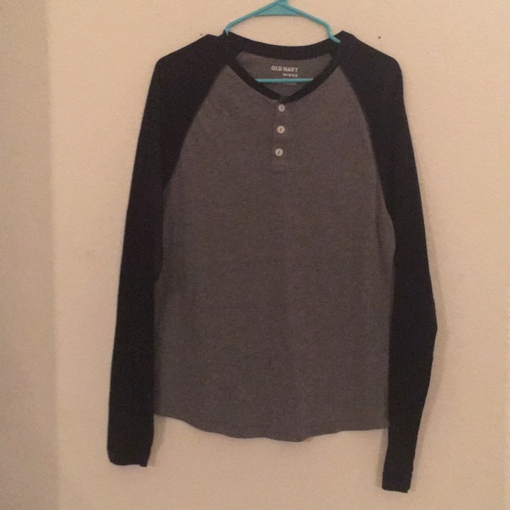 Men’s old navy long sleeve shirt Henley Medium